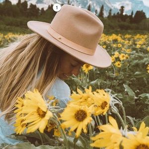 Lack of Color the Frey Hat